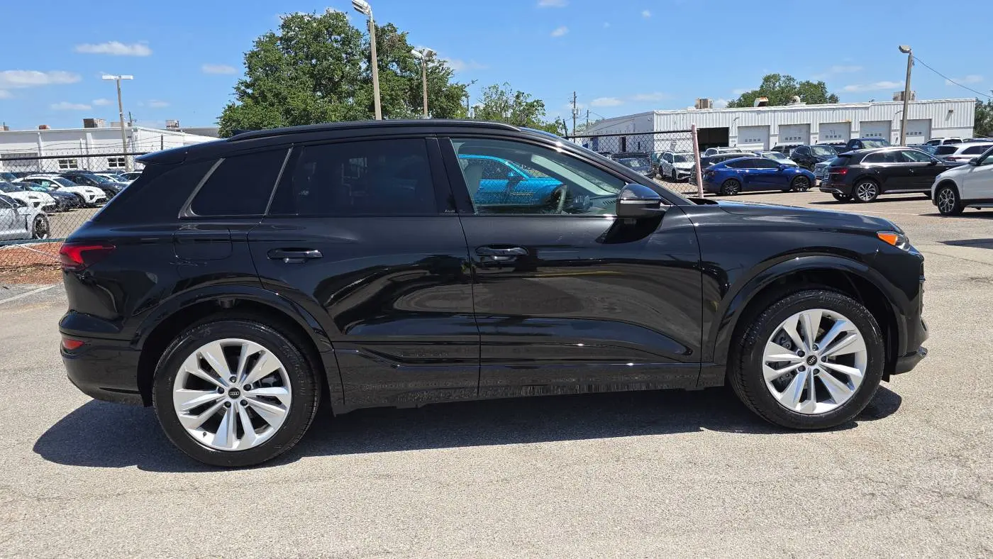 2025 Audi Q6 e-tron WA112BGF3SA016396