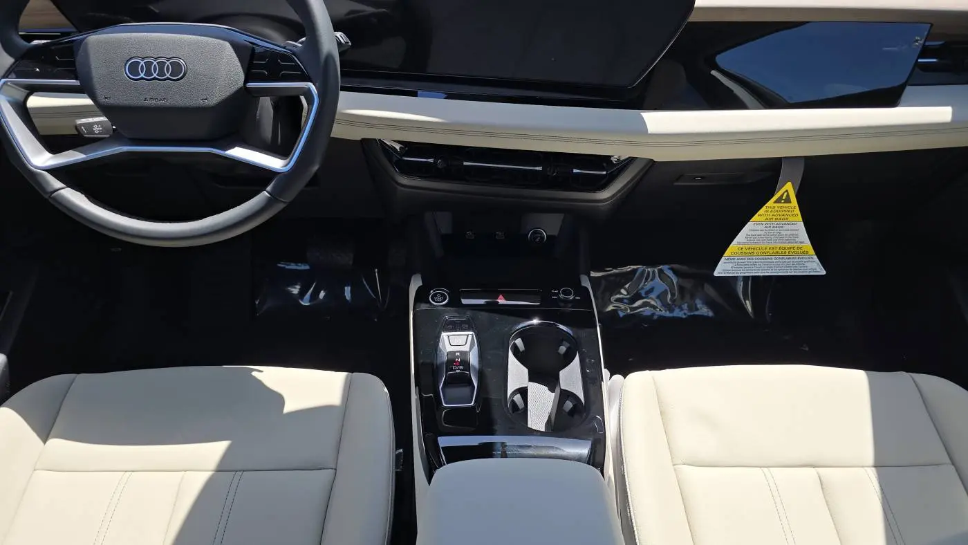 2025 Audi Q6 e-tron WA112BGF3SA016396