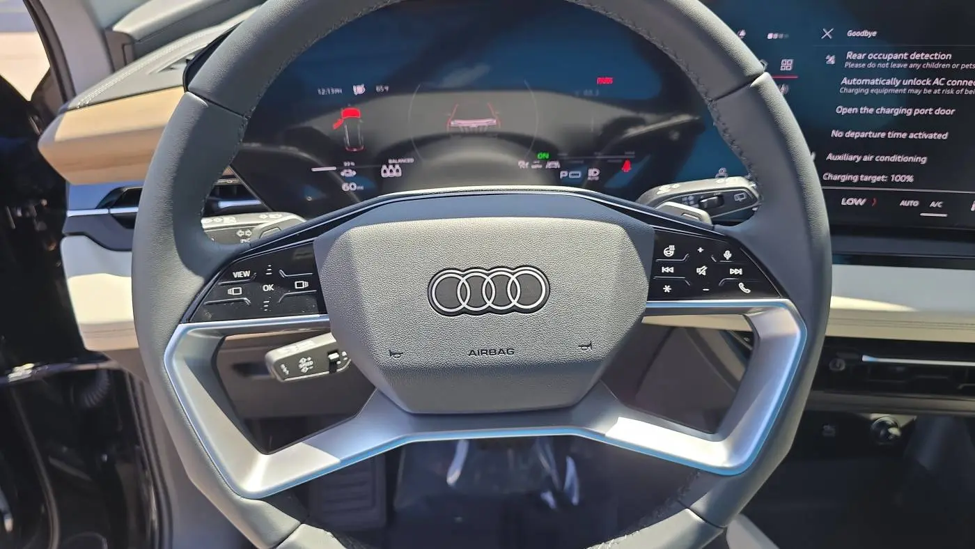 2025 Audi Q6 e-tron WA112BGF3SA016396
