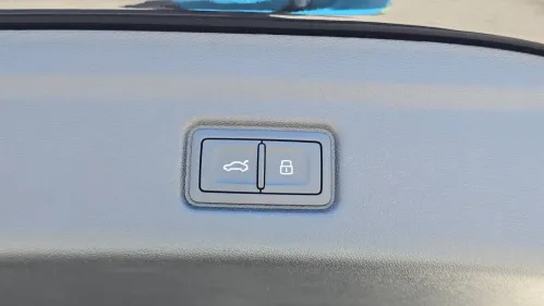 2025 Audi Q6 e-tron WA112BGF3SA016396
