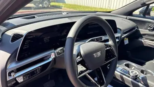 2025 Cadillac Lyriq 1GYKPURK5SZ310976