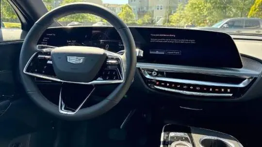 2025 Cadillac Lyriq 1GYKPURK5SZ310976