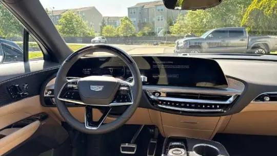 2025 Cadillac Lyriq 1GYKPYRL7SZ310350