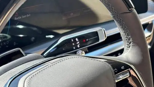 2025 Cadillac Lyriq 1GYKPYRL7SZ310350