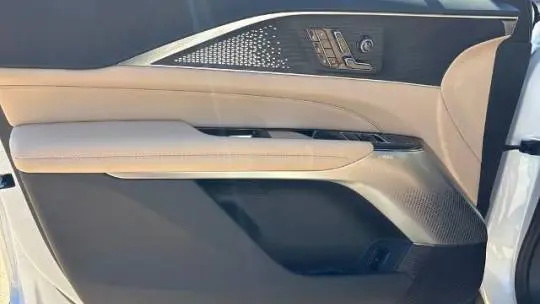 2025 Cadillac Lyriq 1GYKPYRL7SZ310350