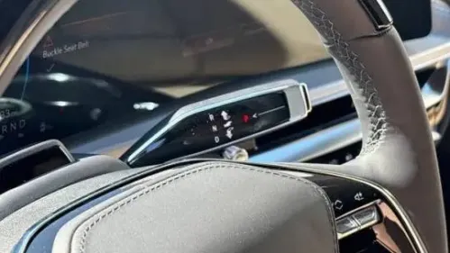 2025 Cadillac Lyriq 1GYKPYRL7SZ310350