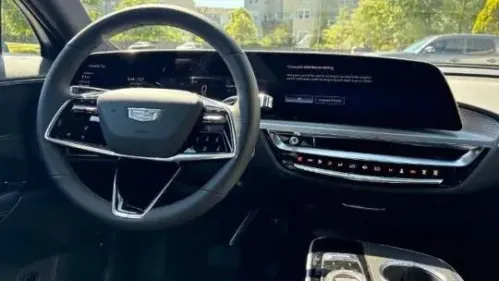 2025 Cadillac Lyriq 1GYKPURK5SZ310976
