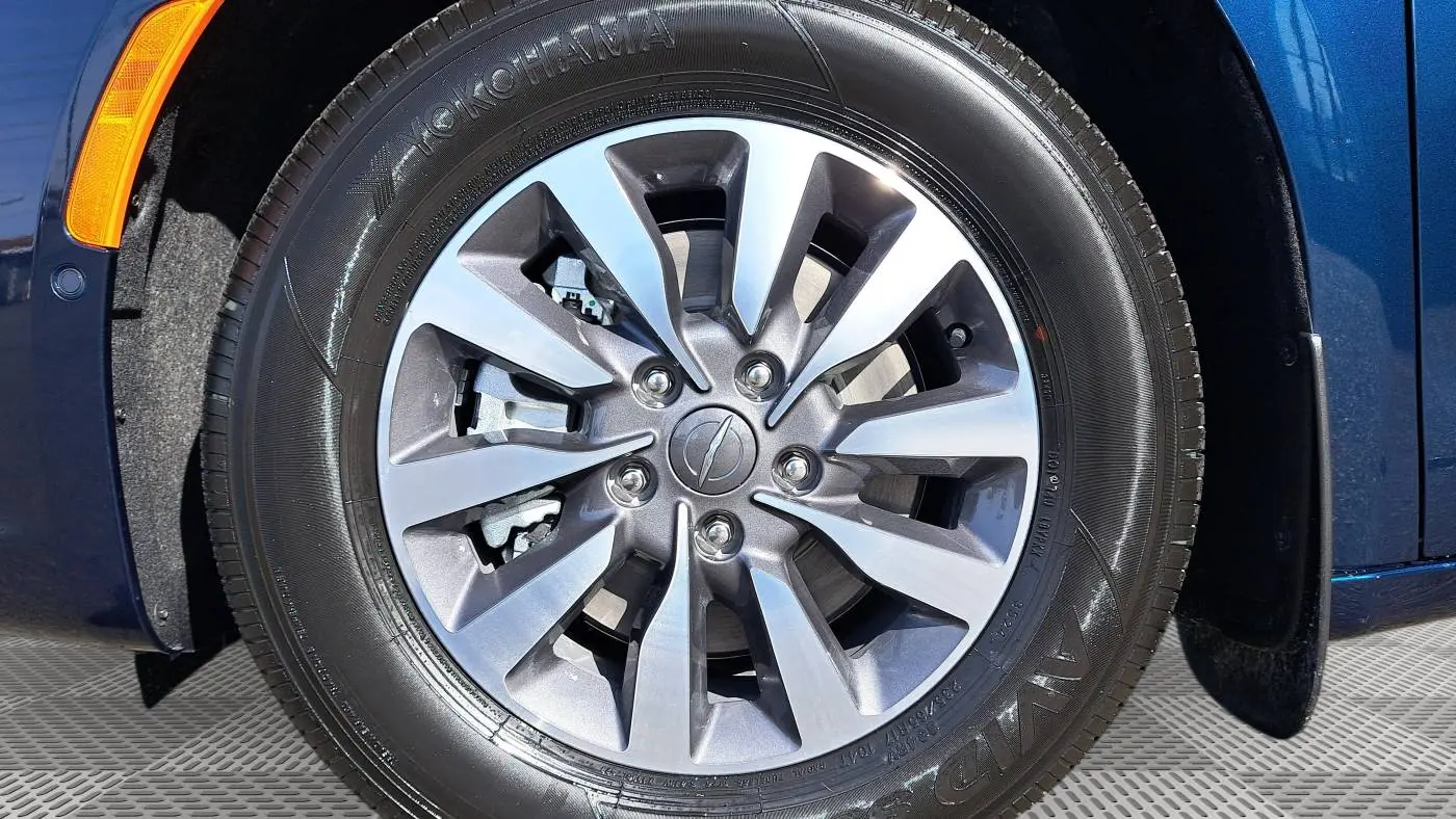 2025 Chrysler Pacifica 2C4RC1S79SR560476