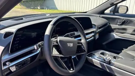 2025 Cadillac Lyriq 1GYKPRRL0SZ310597