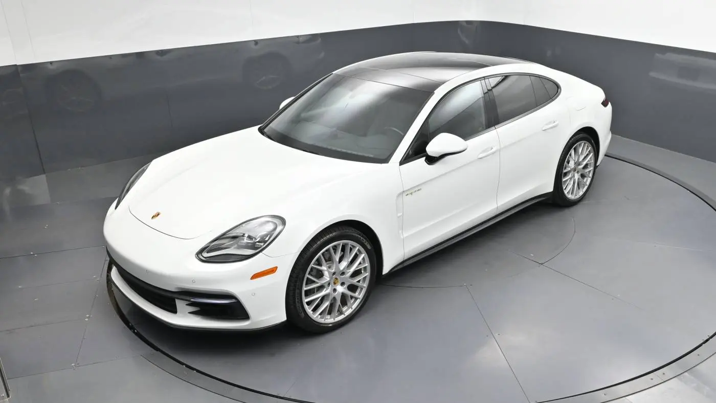 2018 Porsche Panamera WP0AE2A70JL130311