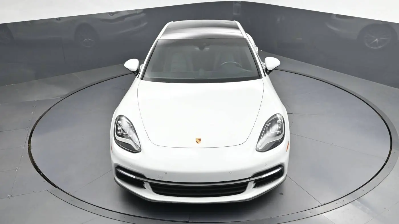 2018 Porsche Panamera WP0AE2A70JL130311