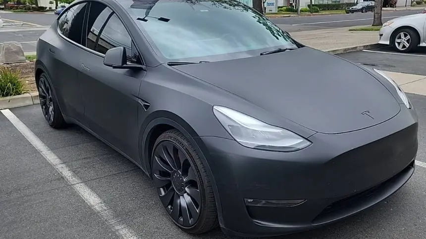 2022 Tesla Model Y 7SAYGDEF8NF513656