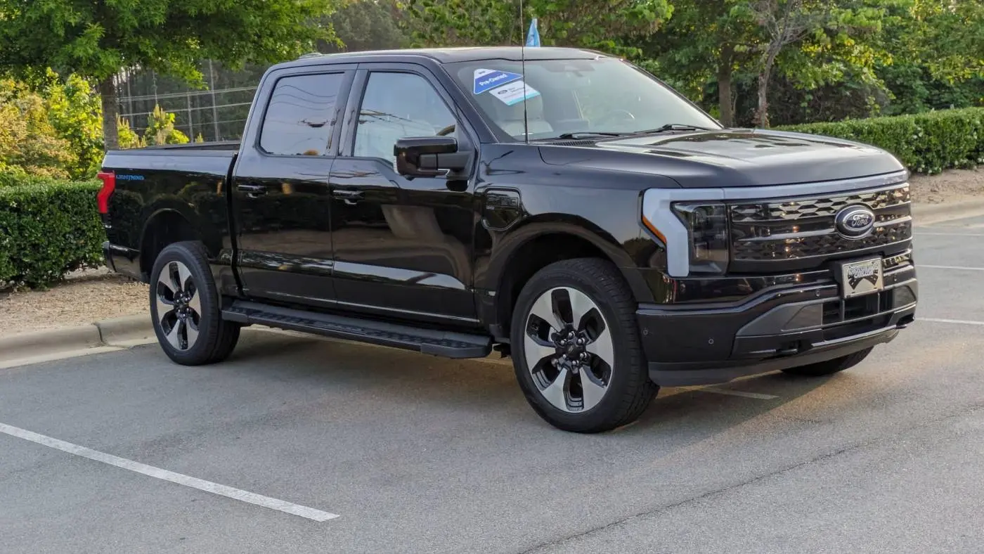 2022 Ford F-150 Lightning 1FT6W1EV7NWG06550