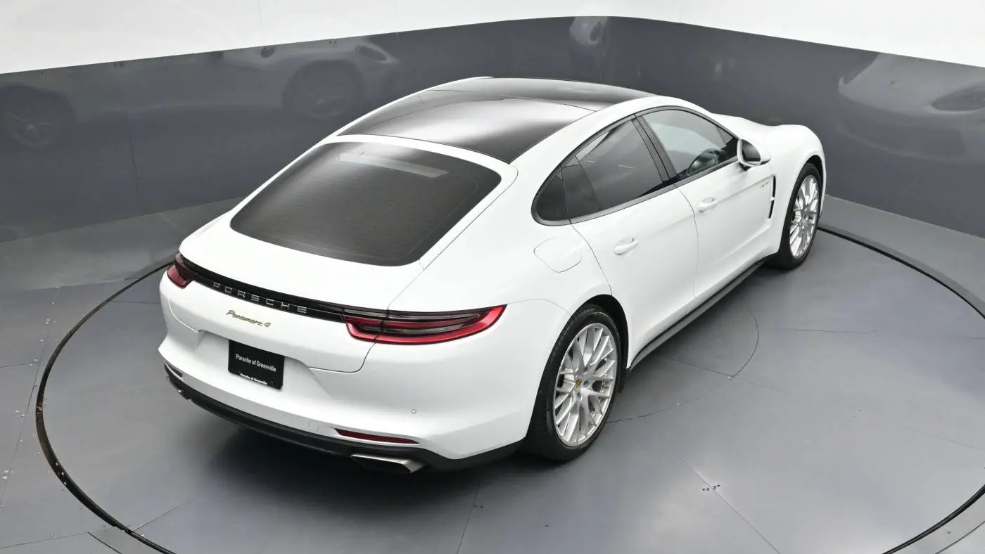 2018 Porsche Panamera WP0AE2A70JL130311