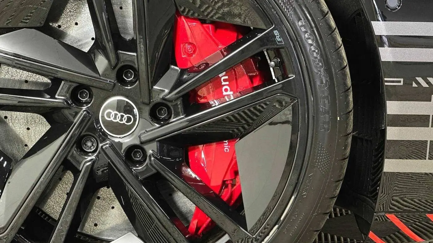 2023 Audi RS e-tron GT WAUAHBFW6P7901800