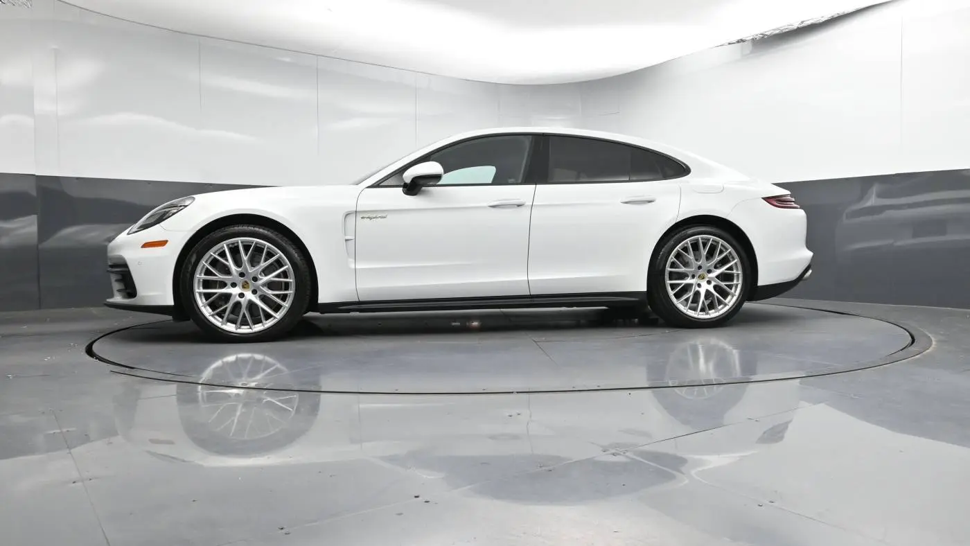 2018 Porsche Panamera WP0AE2A70JL130311