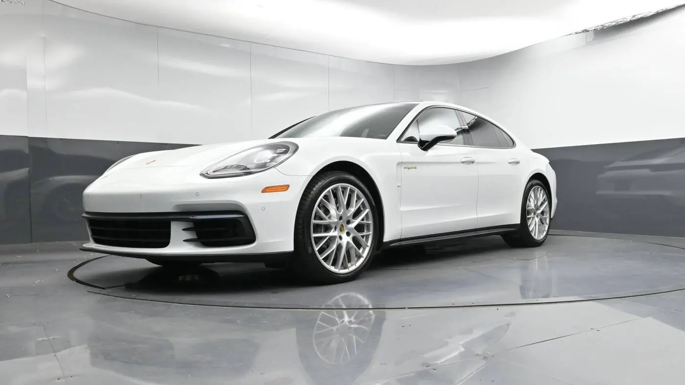 2018 Porsche Panamera WP0AE2A70JL130311