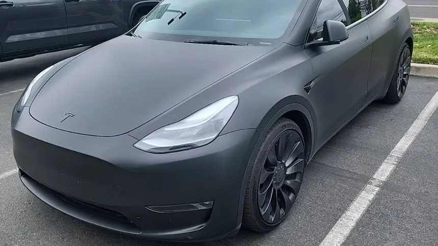 2022 Tesla Model Y 7SAYGDEF8NF513656