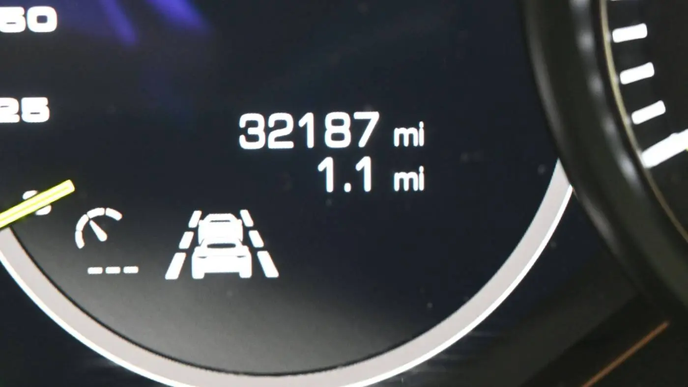2018 Porsche Panamera WP0AE2A70JL130311
