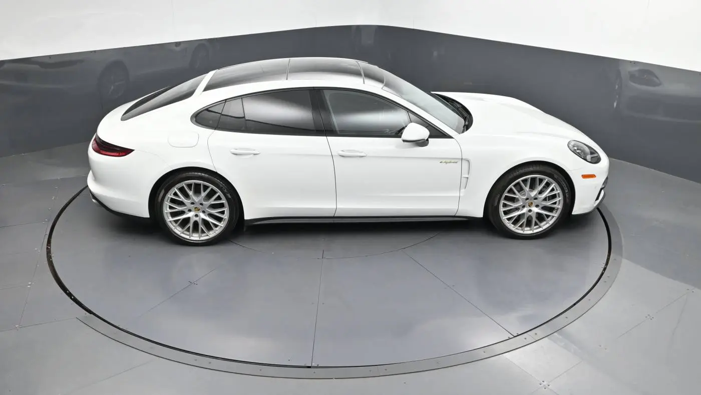 2018 Porsche Panamera WP0AE2A70JL130311