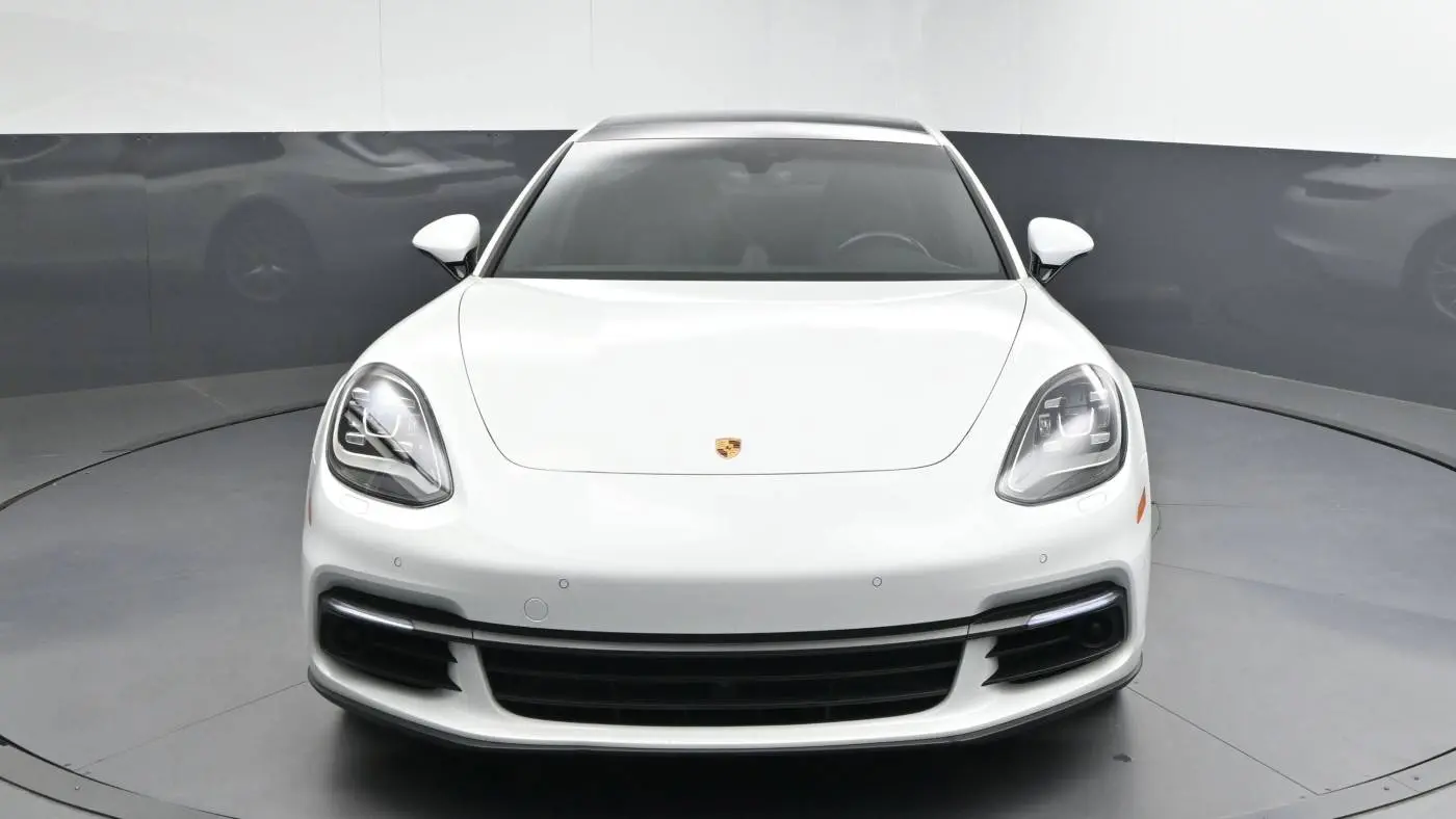 2018 Porsche Panamera WP0AE2A70JL130311