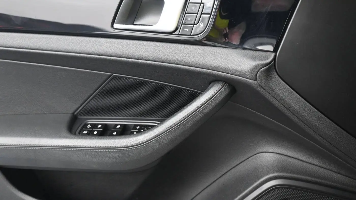 2018 Porsche Panamera WP0AE2A70JL130311