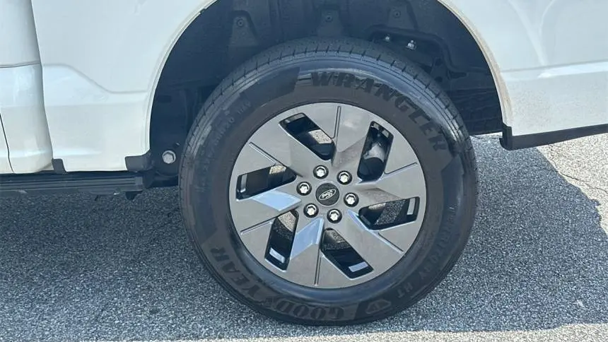 2023 Ford F-150 Lightning 1FT6W1EV1PWG29762