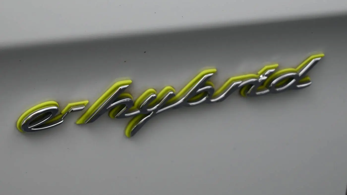 2018 Porsche Panamera WP0AE2A70JL130311