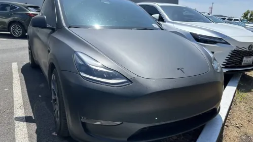 2022 Tesla Model Y 7SAYGDEF8NF513656