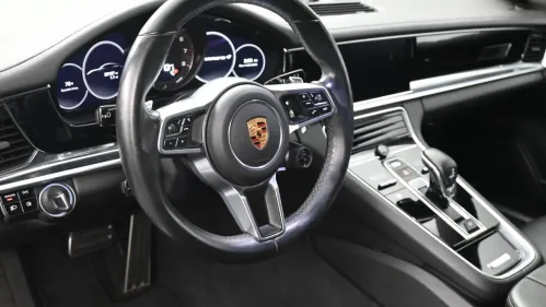 2018 Porsche Panamera WP0AE2A70JL130311
