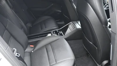 2018 Porsche Panamera WP0AE2A70JL130311