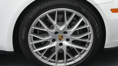 2018 Porsche Panamera WP0AE2A70JL130311