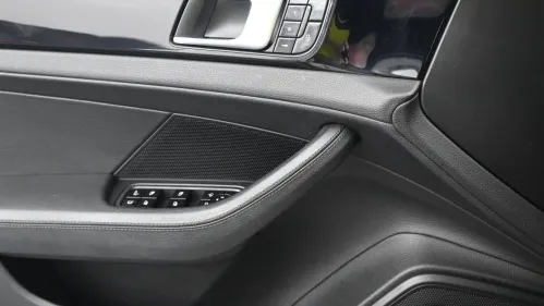 2018 Porsche Panamera WP0AE2A70JL130311