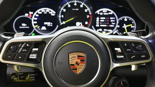 2018 Porsche Panamera WP0AE2A70JL130311