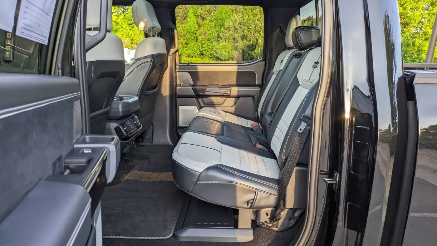 2022 Ford F-150 Lightning 1FT6W1EV7NWG06550