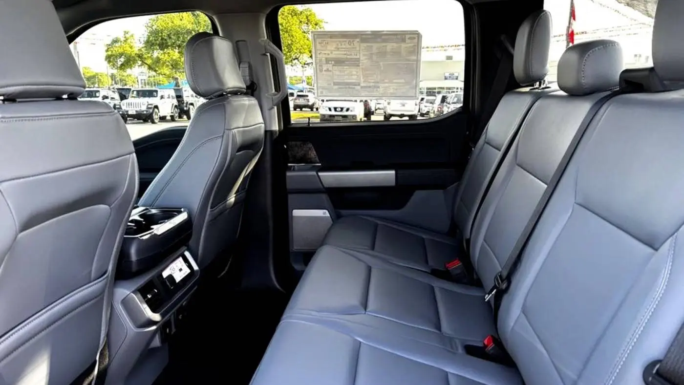 2025 Ford F-150 Lightning 1FT6W3L70SWG02061