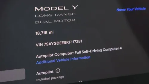 2024 Tesla Model Y 7SAYGDEE9RF117281