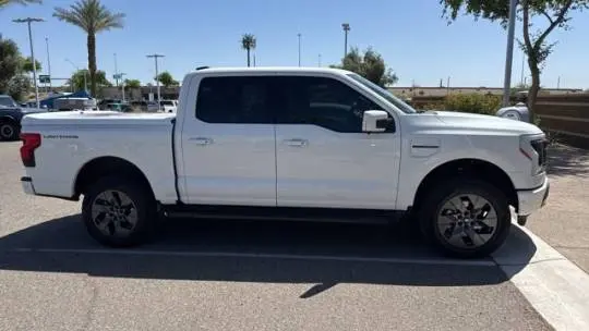 2022 Ford F-150 Lightning 1FTVW1ELXNWG12143