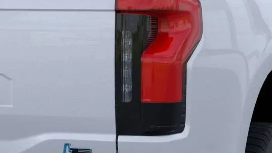 2025 Ford F-150 Lightning 1FT6W3LU8SWG12536