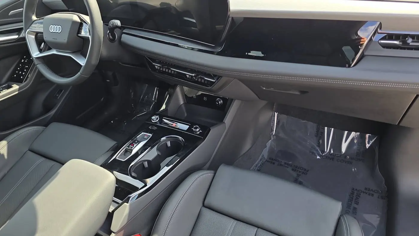 2025 Audi Q6 e-tron WA124BGF7SA016013