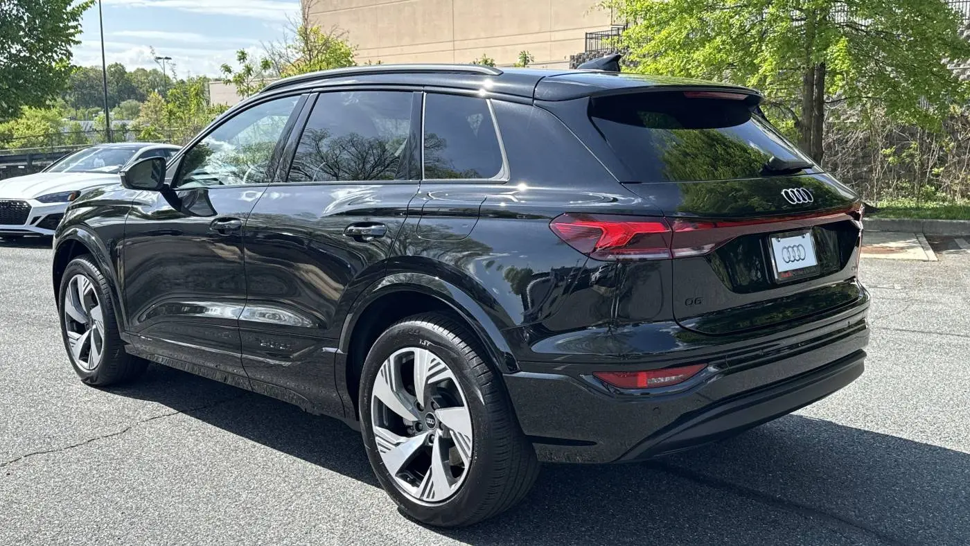 2025 Audi Q6 e-tron WA124BGF3SA036064