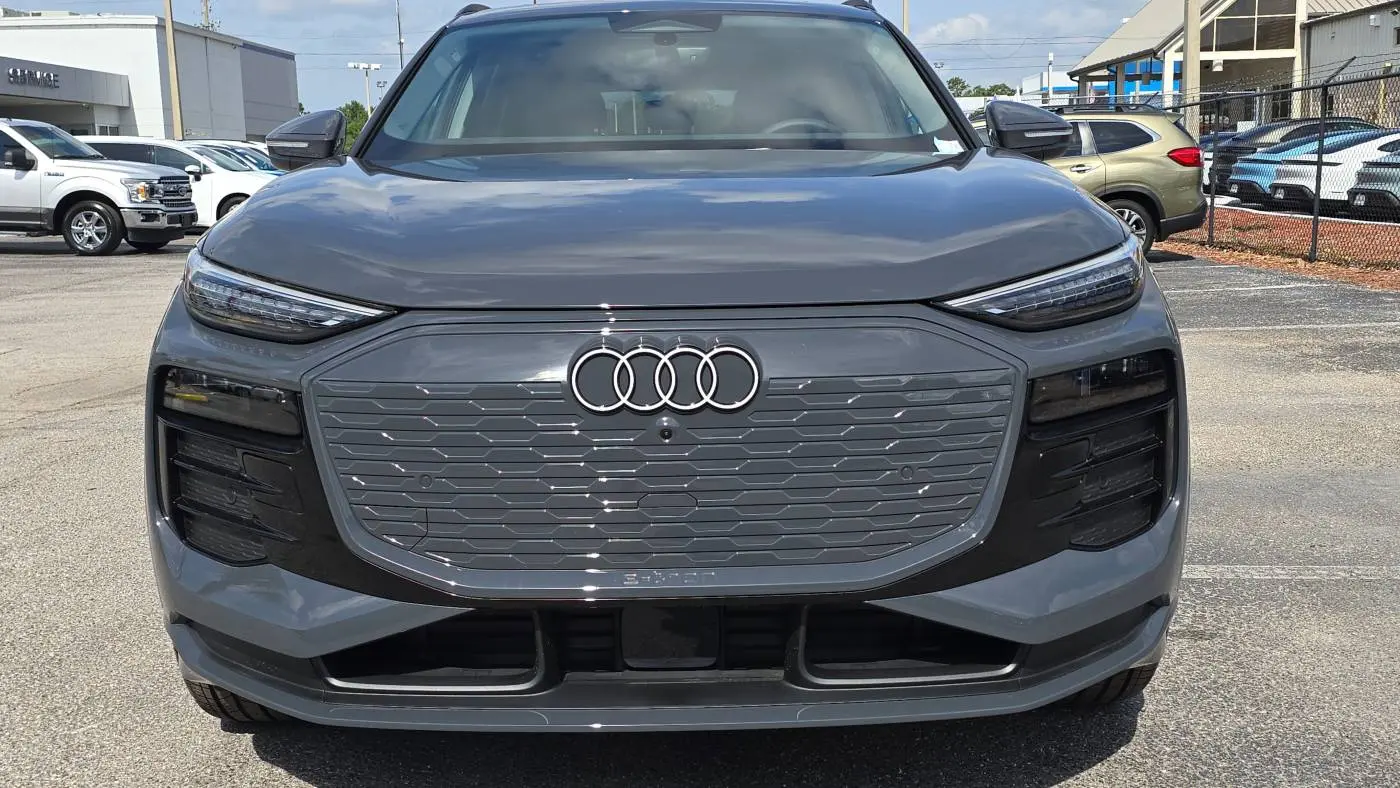 2025 Audi Q6 e-tron WA124BGF7SA016013
