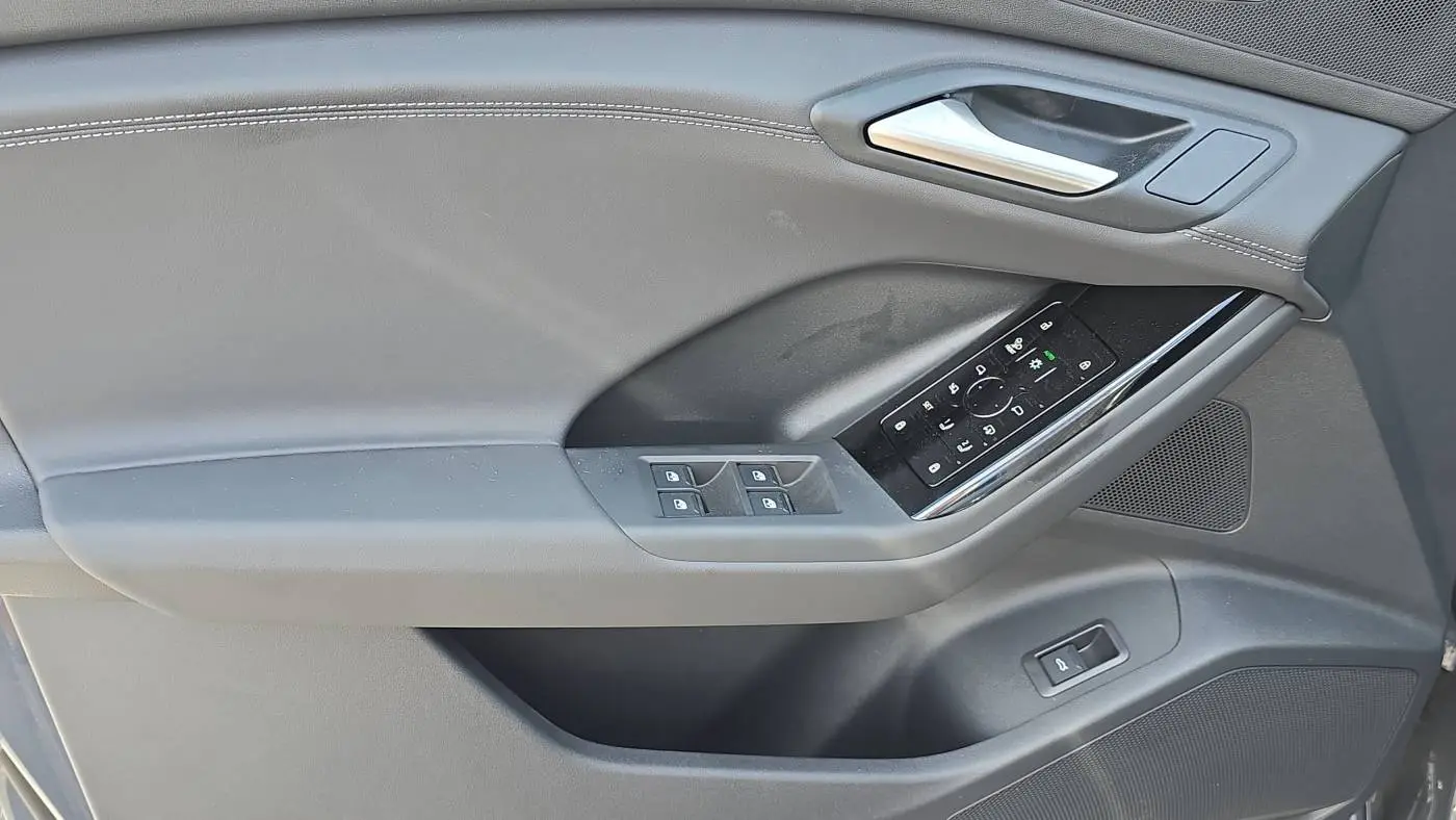 2025 Audi Q6 e-tron WA124BGF7SA016013