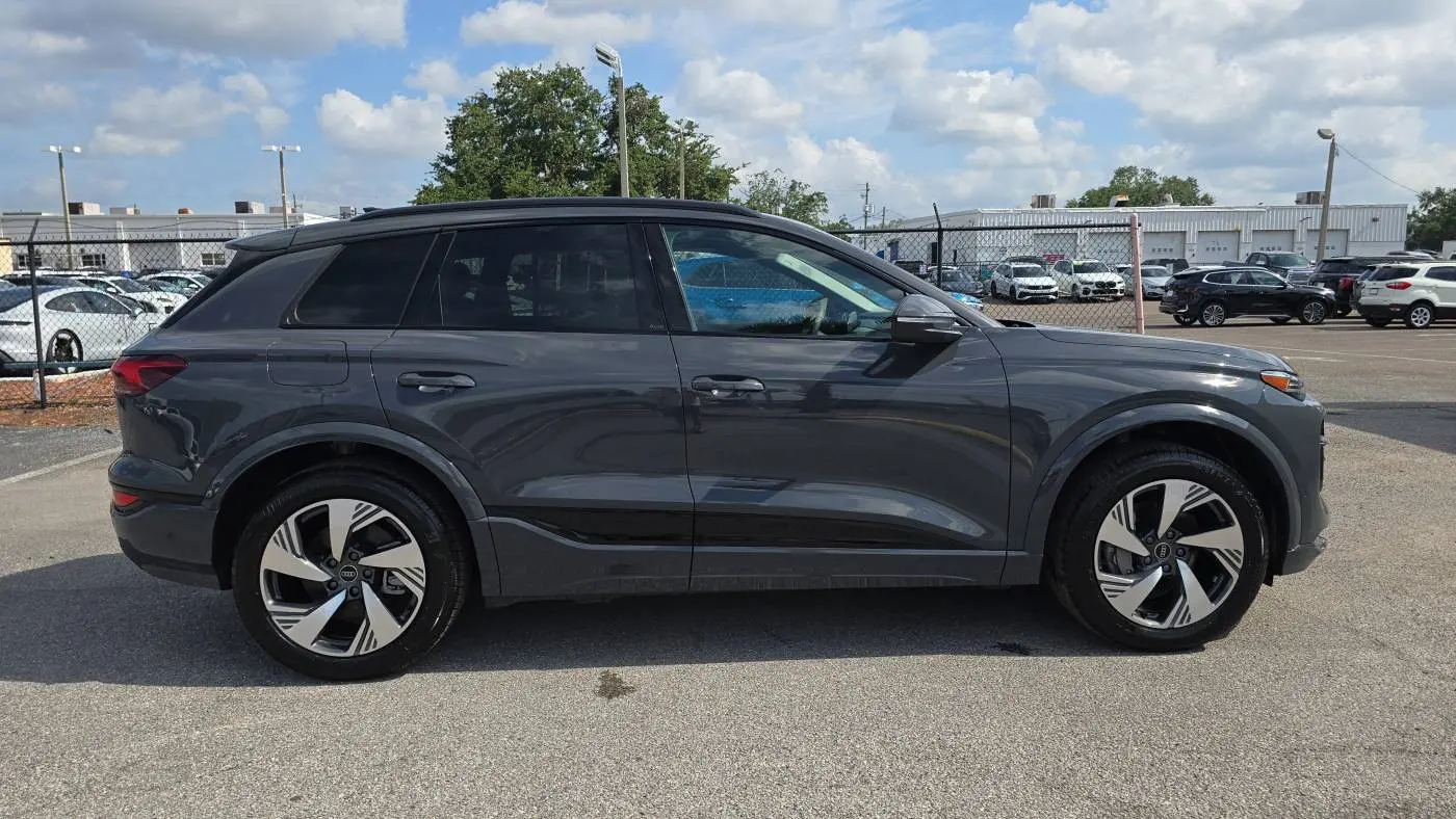 2025 Audi Q6 e-tron WA124BGF7SA016013