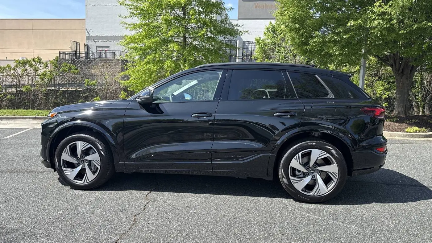 2025 Audi Q6 e-tron WA124BGF3SA036064