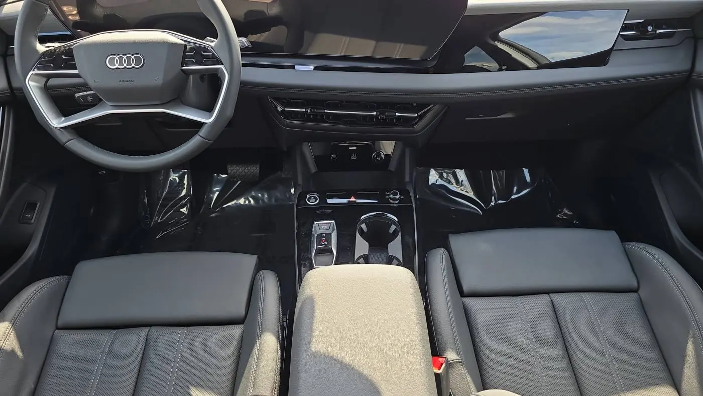 2025 Audi Q6 e-tron WA124BGF7SA016013