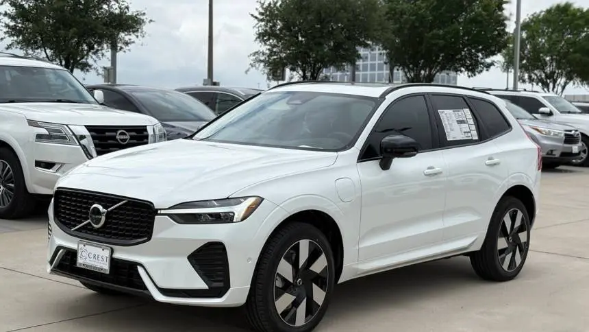 2025 Volvo XC60 YV4H60RC4S1190040