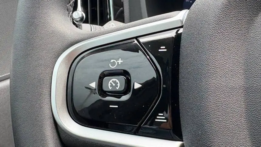 2025 Volvo XC60 YV4H60RC4S1190040