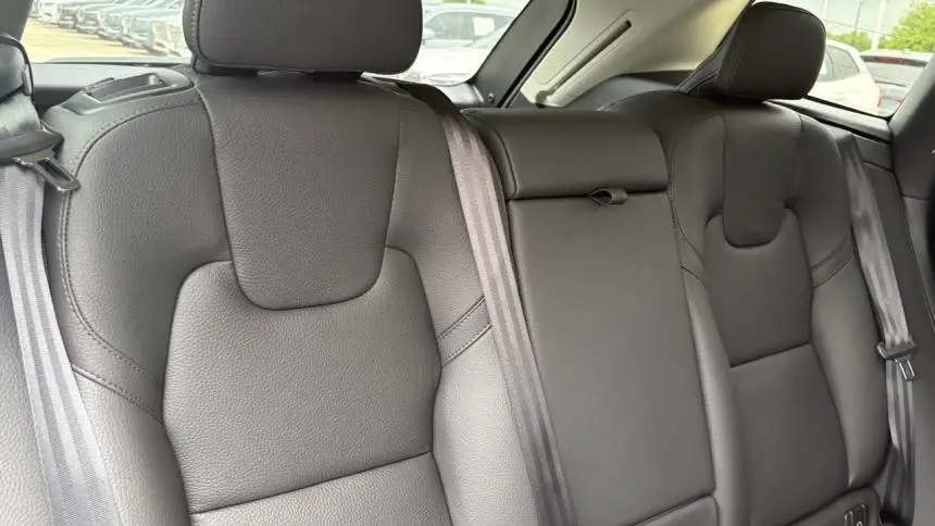 2025 Volvo XC60 YV4H60RC4S1190040