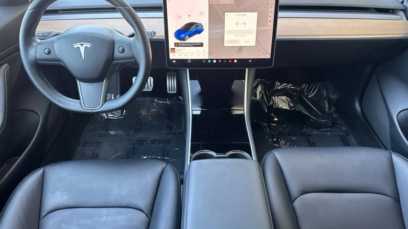 2018 Tesla Model 3 5YJ3E1EB5JF072359